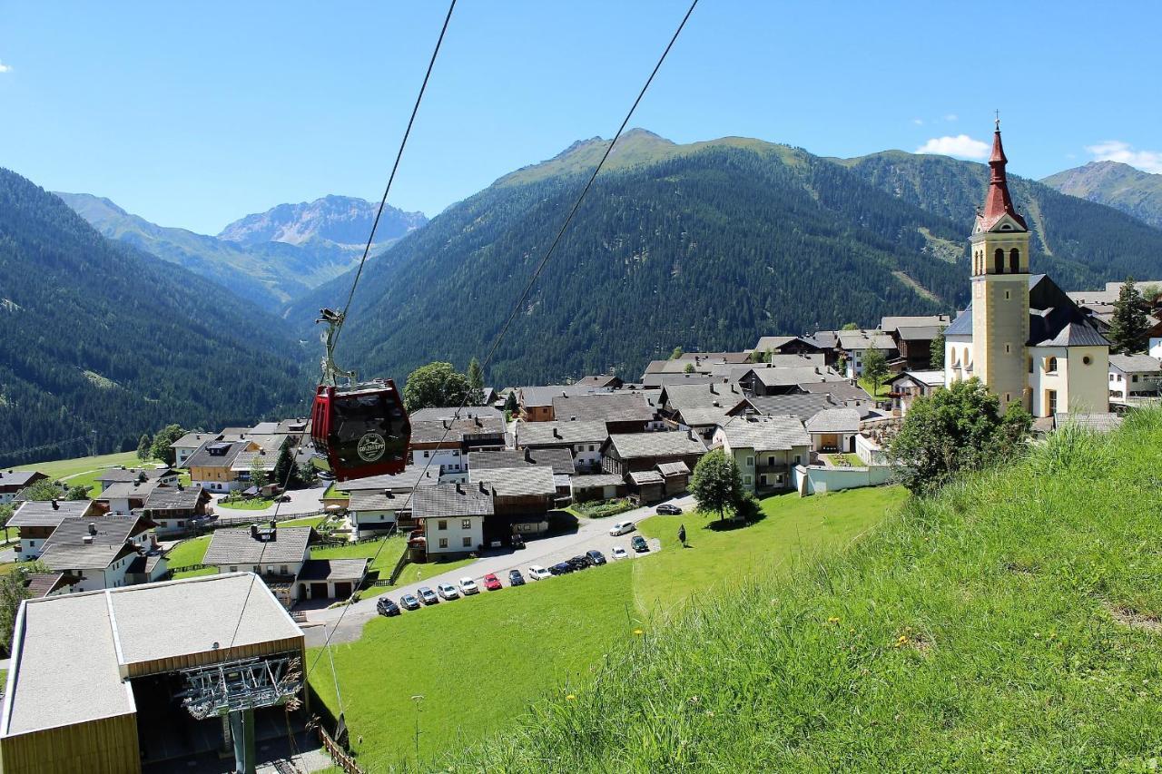 Hotel Gasthof Unterwoeger Obertilliach Eksteriør billede